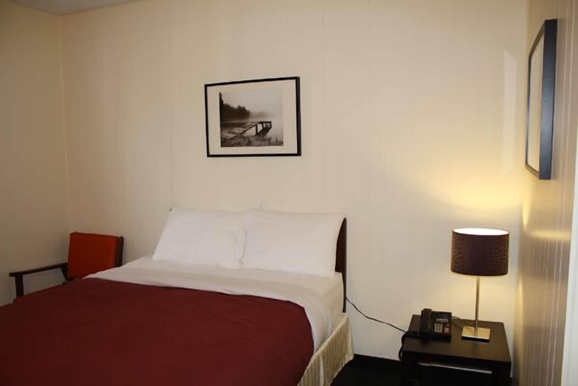 Empress Inn And Suites By The Falls Niagara Falls Esterno foto