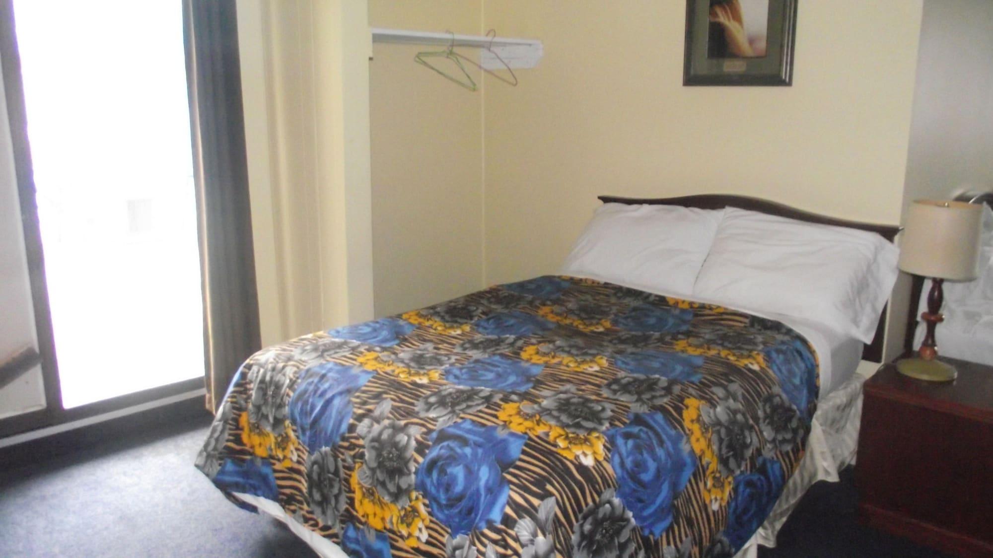 Empress Inn And Suites By The Falls Niagara Falls Esterno foto