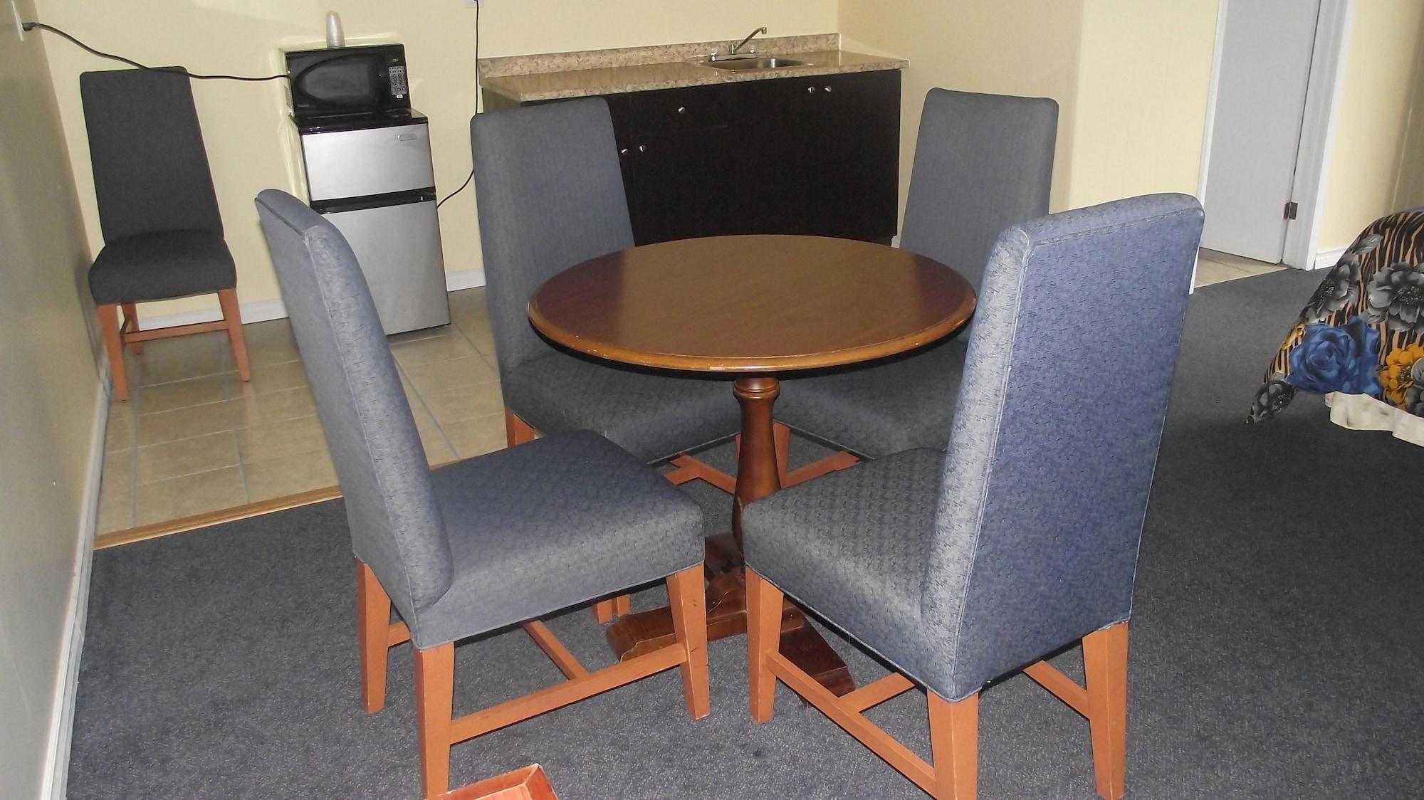 Empress Inn And Suites By The Falls Niagara Falls Esterno foto