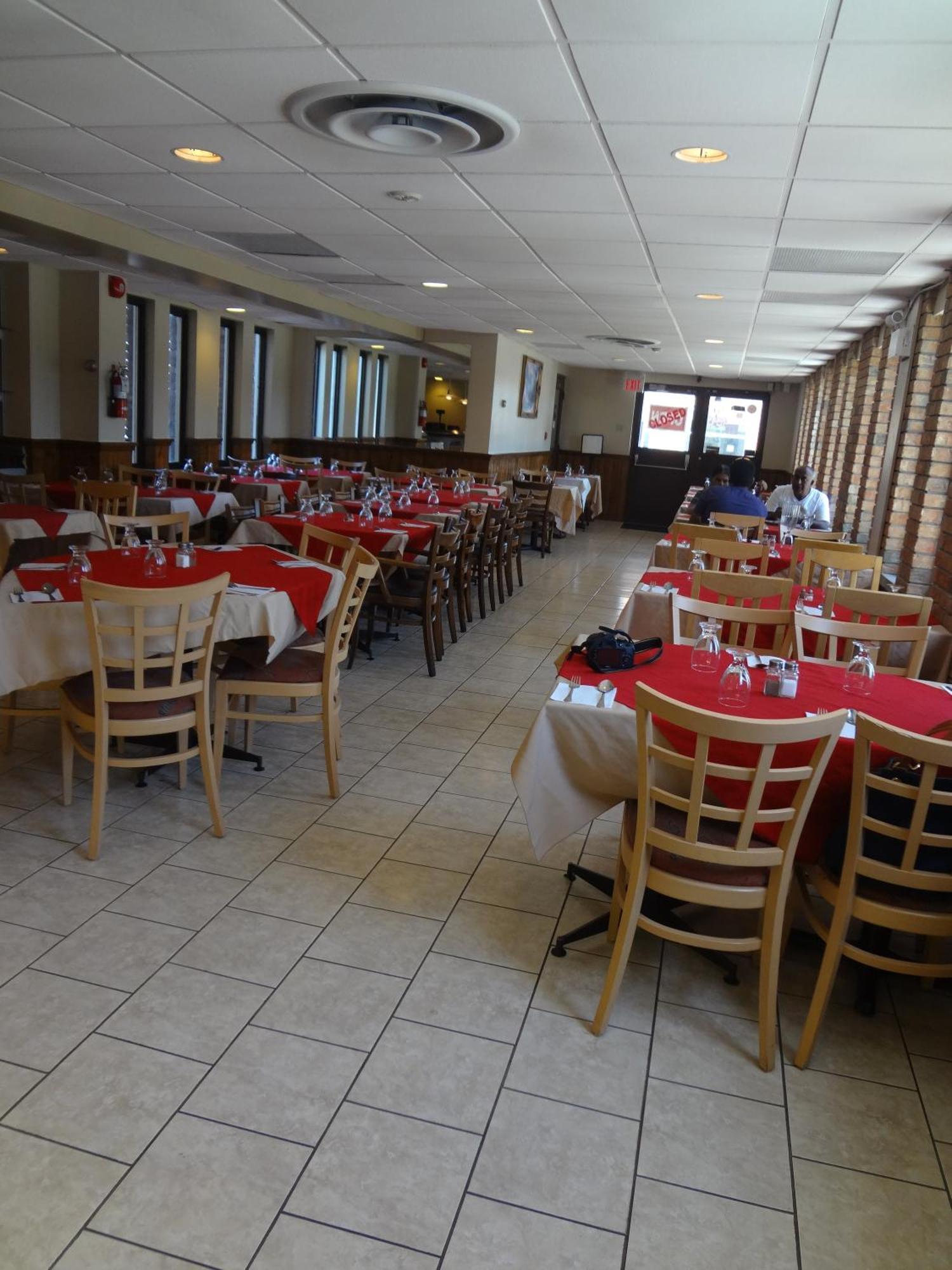 Empress Inn And Suites By The Falls Niagara Falls Esterno foto