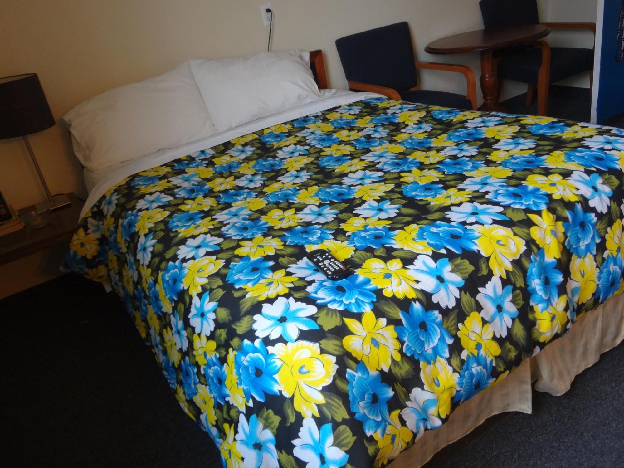 Empress Inn And Suites By The Falls Niagara Falls Esterno foto