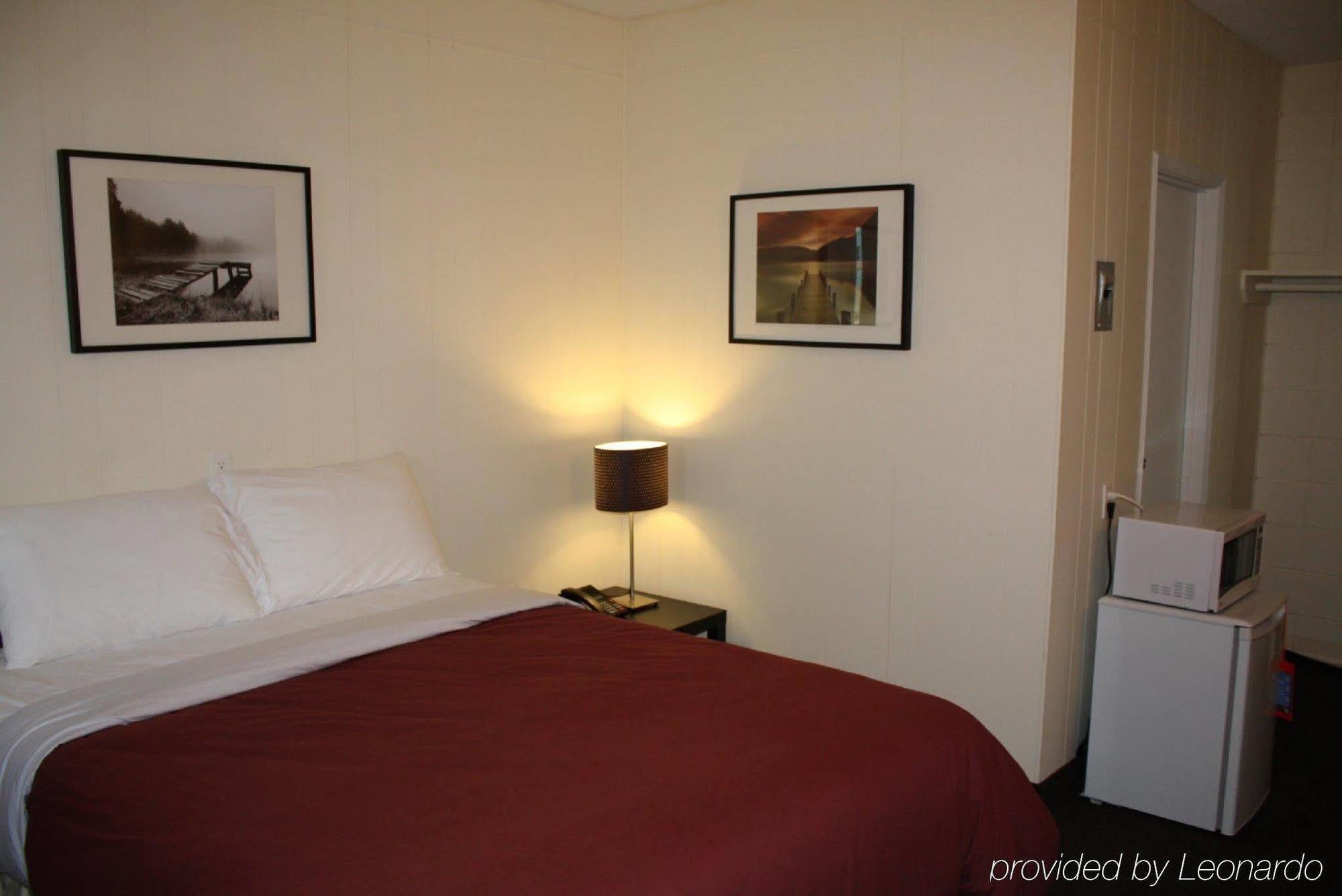 Empress Inn And Suites By The Falls Niagara Falls Esterno foto