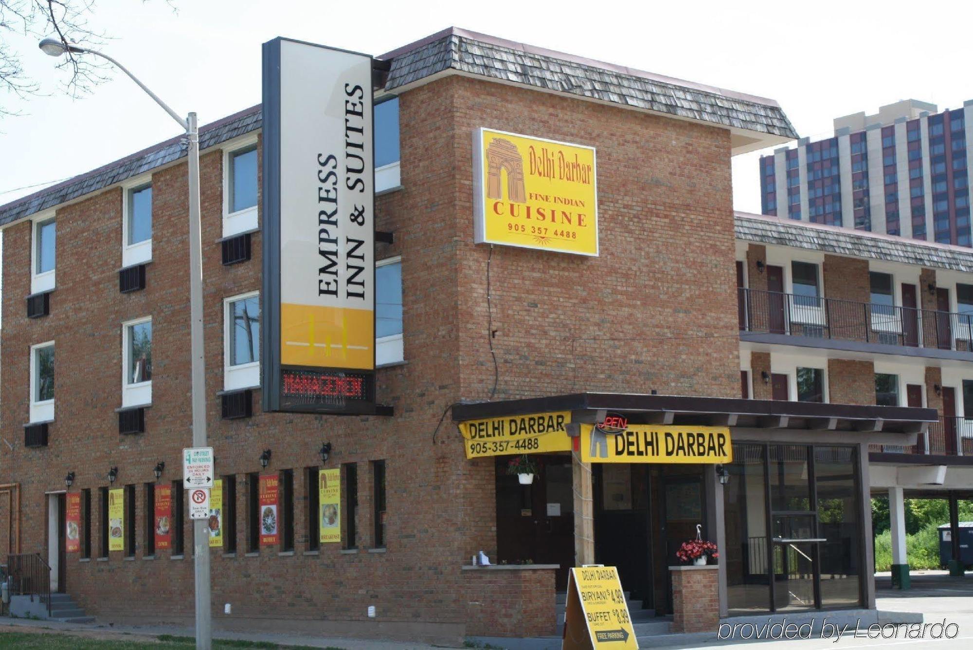 Empress Inn And Suites By The Falls Niagara Falls Esterno foto
