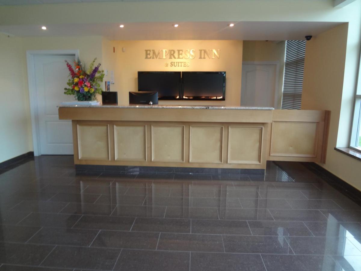 Empress Inn And Suites By The Falls Niagara Falls Esterno foto